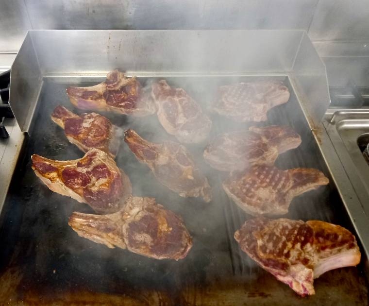 Le restaurant - L'Ovalien - restaurant LEE