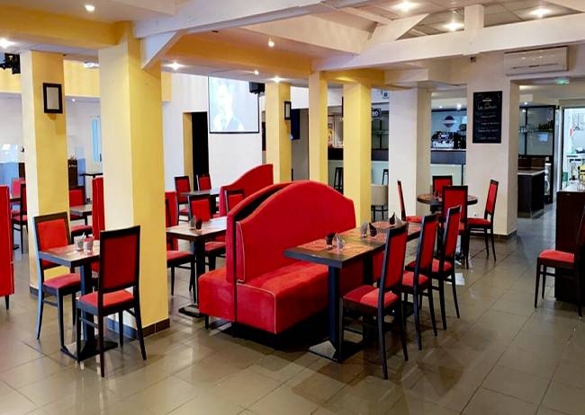 Le restaurant - L'Ovalien - restaurant LEE